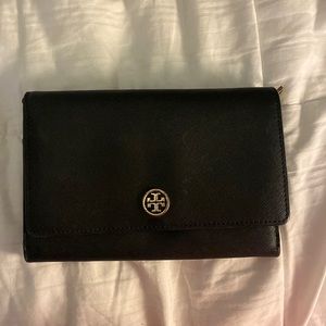 Black tory burch wallet